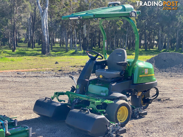 John Deere 2500E Golf Greens mower Lawn Equipment