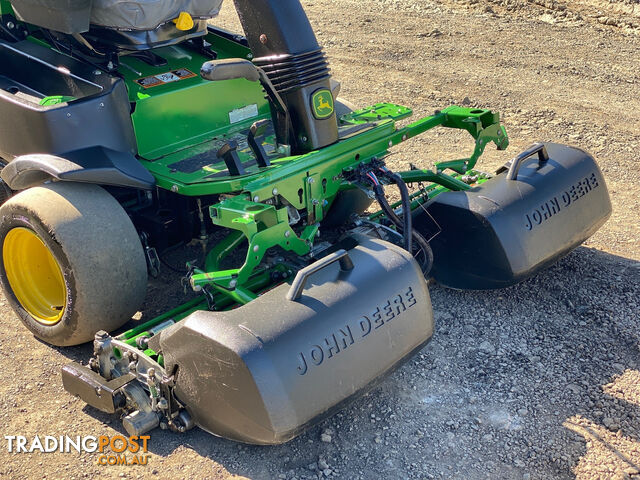 John Deere 2500E Golf Greens mower Lawn Equipment