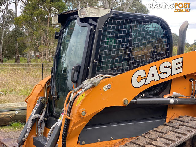 CASE TR320 Skid Steer Loader