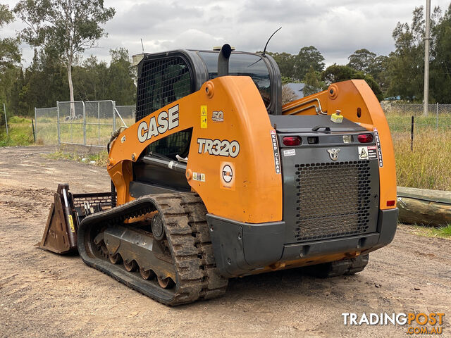 CASE TR320 Skid Steer Loader