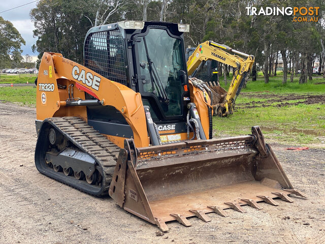 CASE TR320 Skid Steer Loader