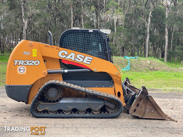 CASE TR320 Skid Steer Loader