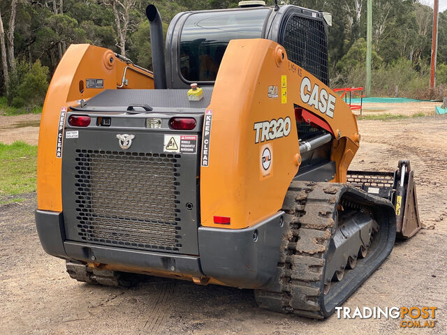 CASE TR320 Skid Steer Loader