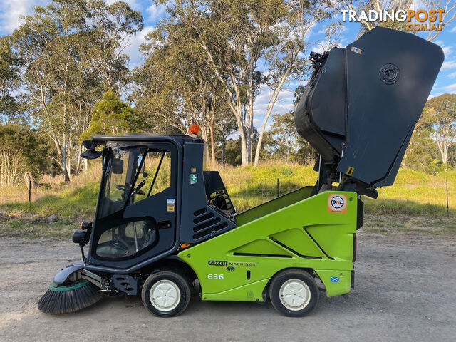 Green Machine 636HS Sweeper Sweeping/Cleaning