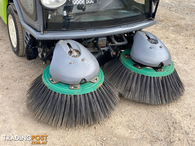 Green Machine 636HS Sweeper Sweeping/Cleaning