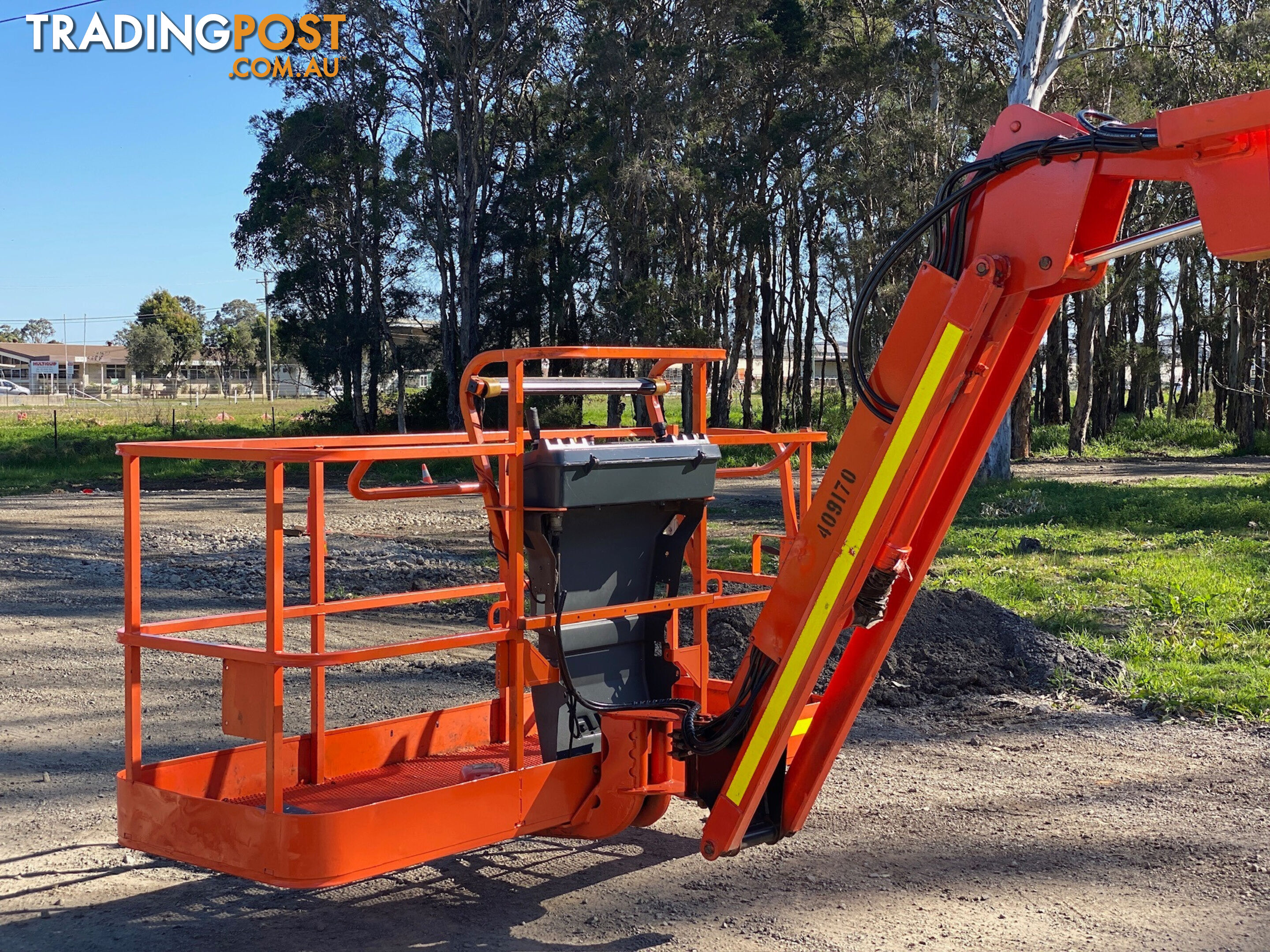 JLG 800AJ Boom Lift Access &amp; Height Safety