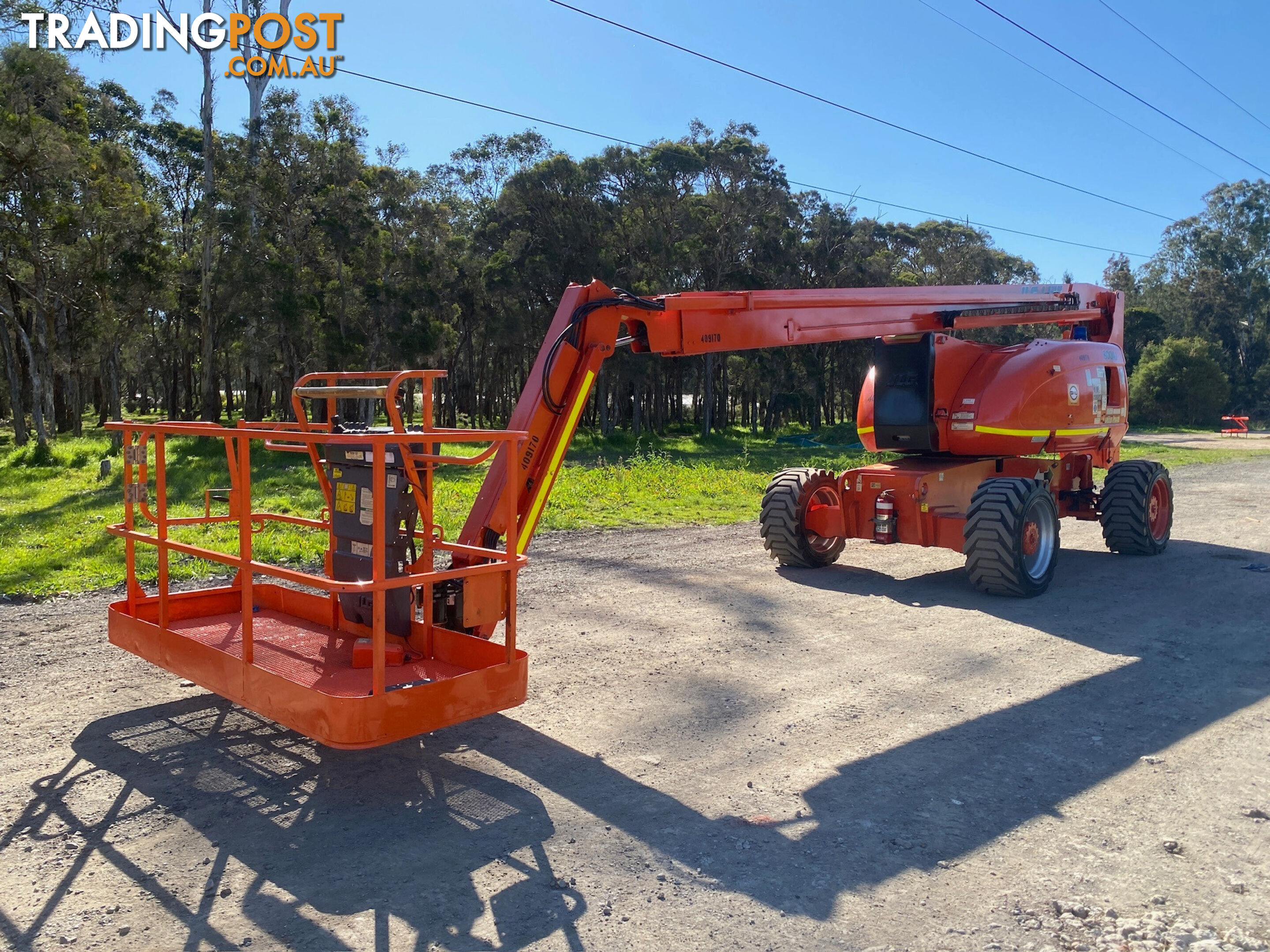 JLG 800AJ Boom Lift Access &amp; Height Safety