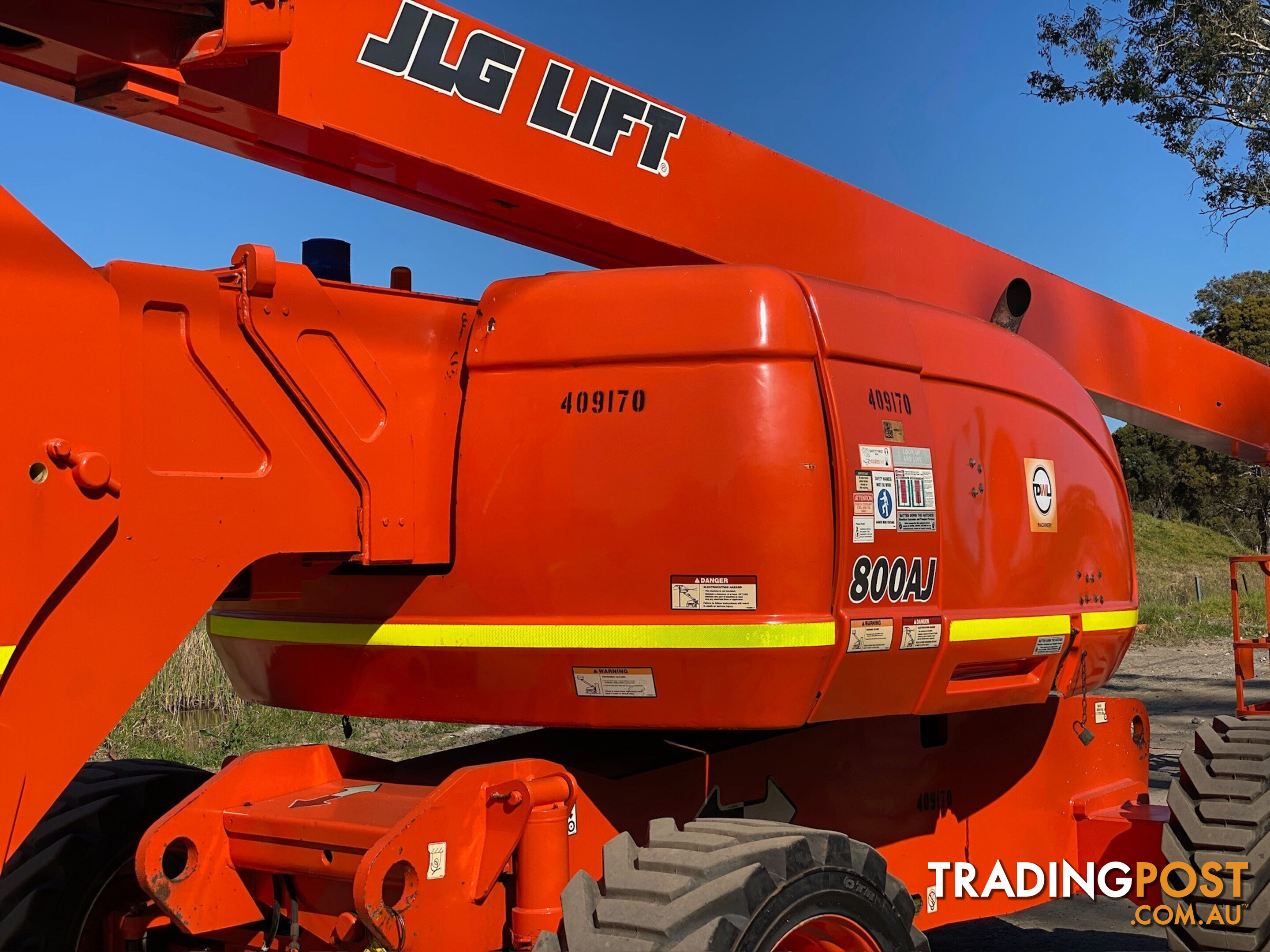 JLG 800AJ Boom Lift Access &amp; Height Safety