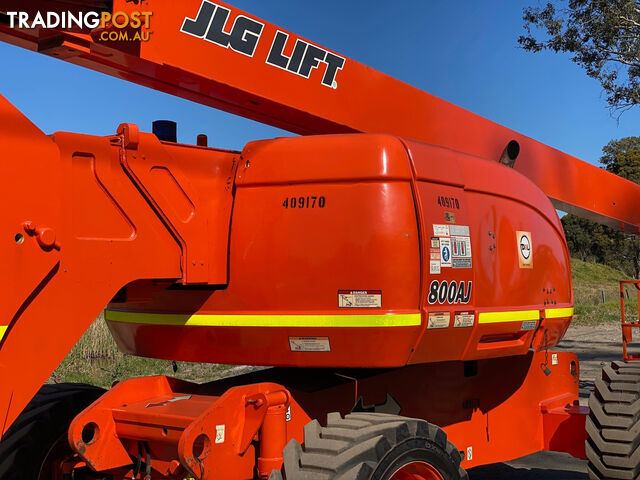 JLG 800AJ Boom Lift Access &amp; Height Safety