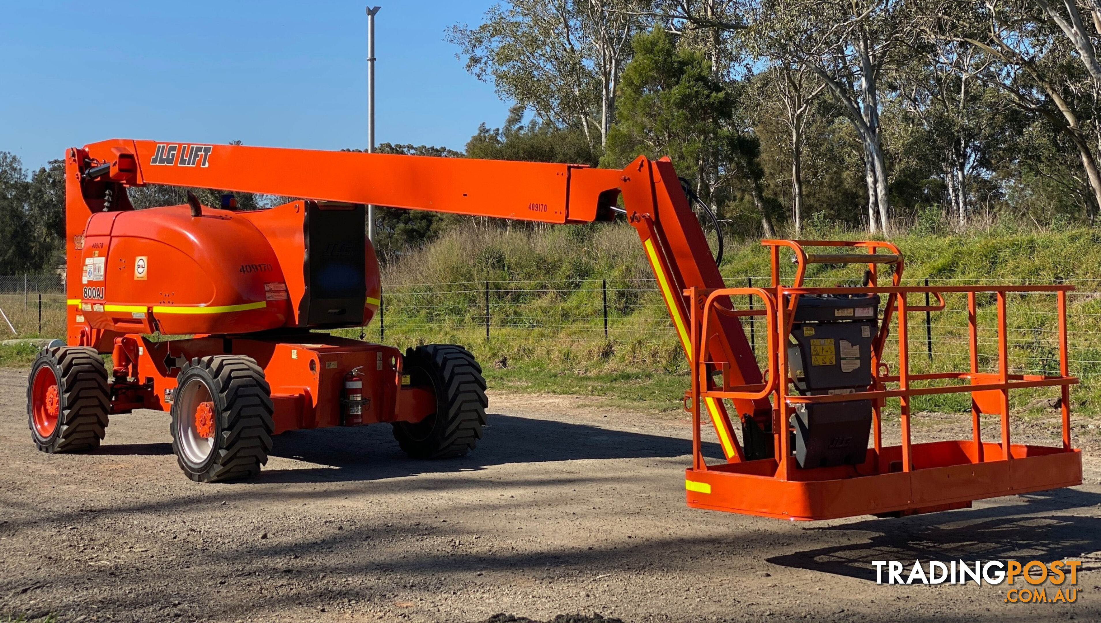 JLG 800AJ Boom Lift Access &amp; Height Safety