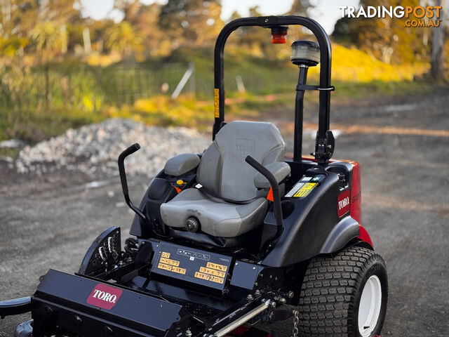 Toro Groundsmaster 7210 Zero Turn Lawn Equipment