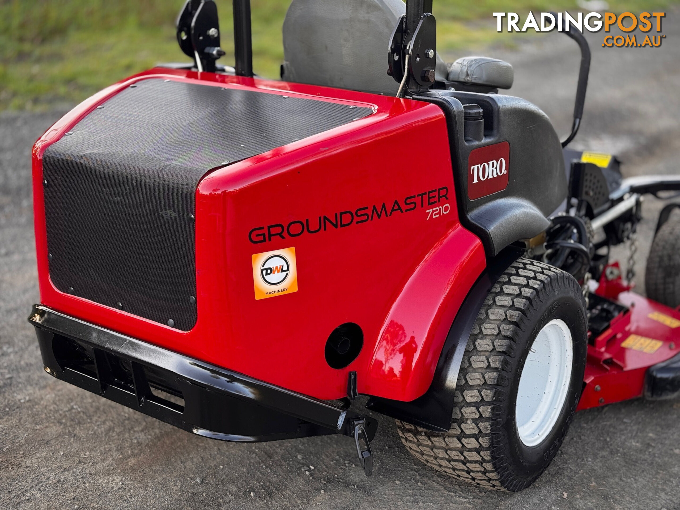 Toro Groundsmaster 7210 Zero Turn Lawn Equipment