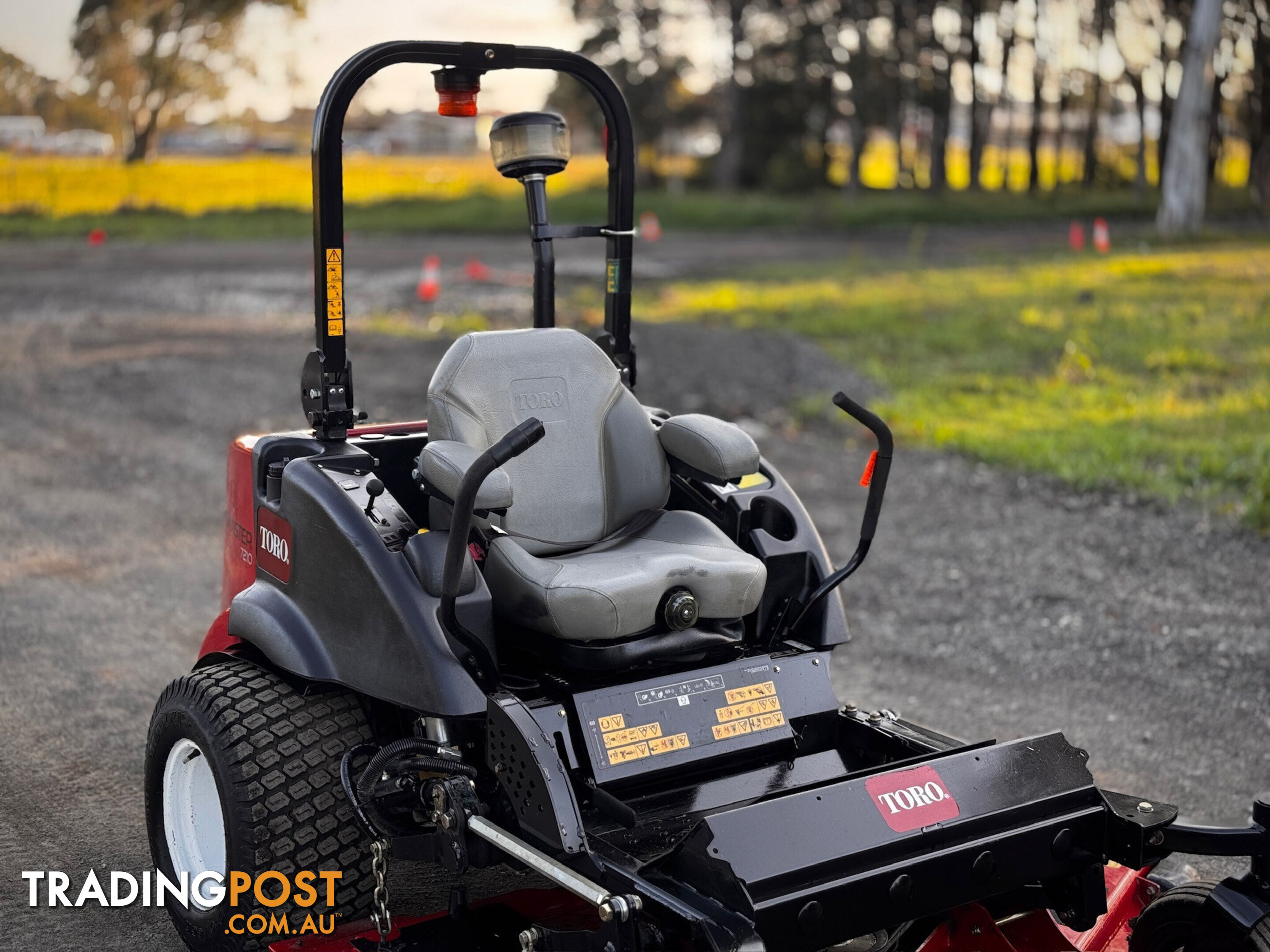 Toro Groundsmaster 7210 Zero Turn Lawn Equipment