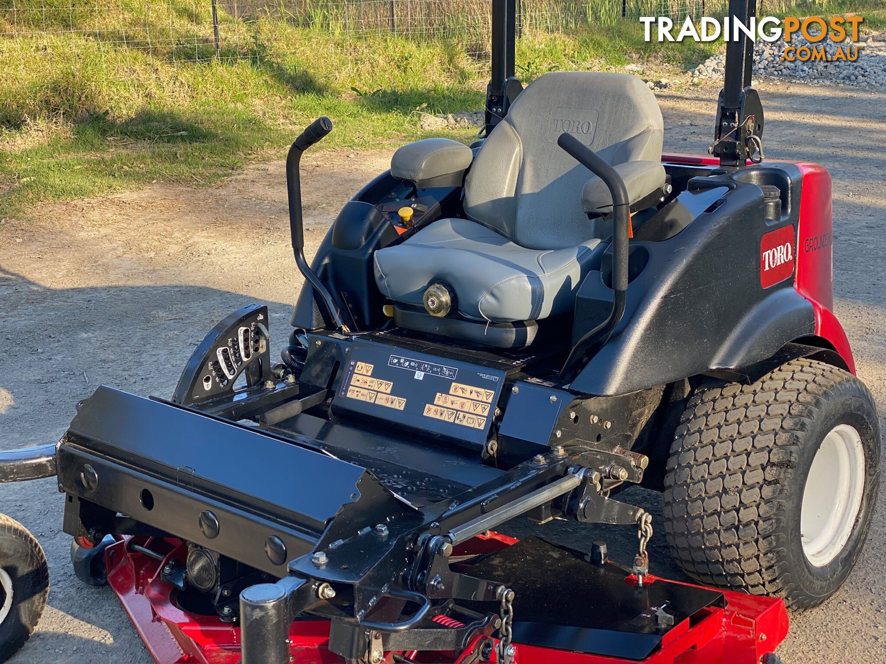 Toro Groundsmaster 7210 Zero Turn Lawn Equipment