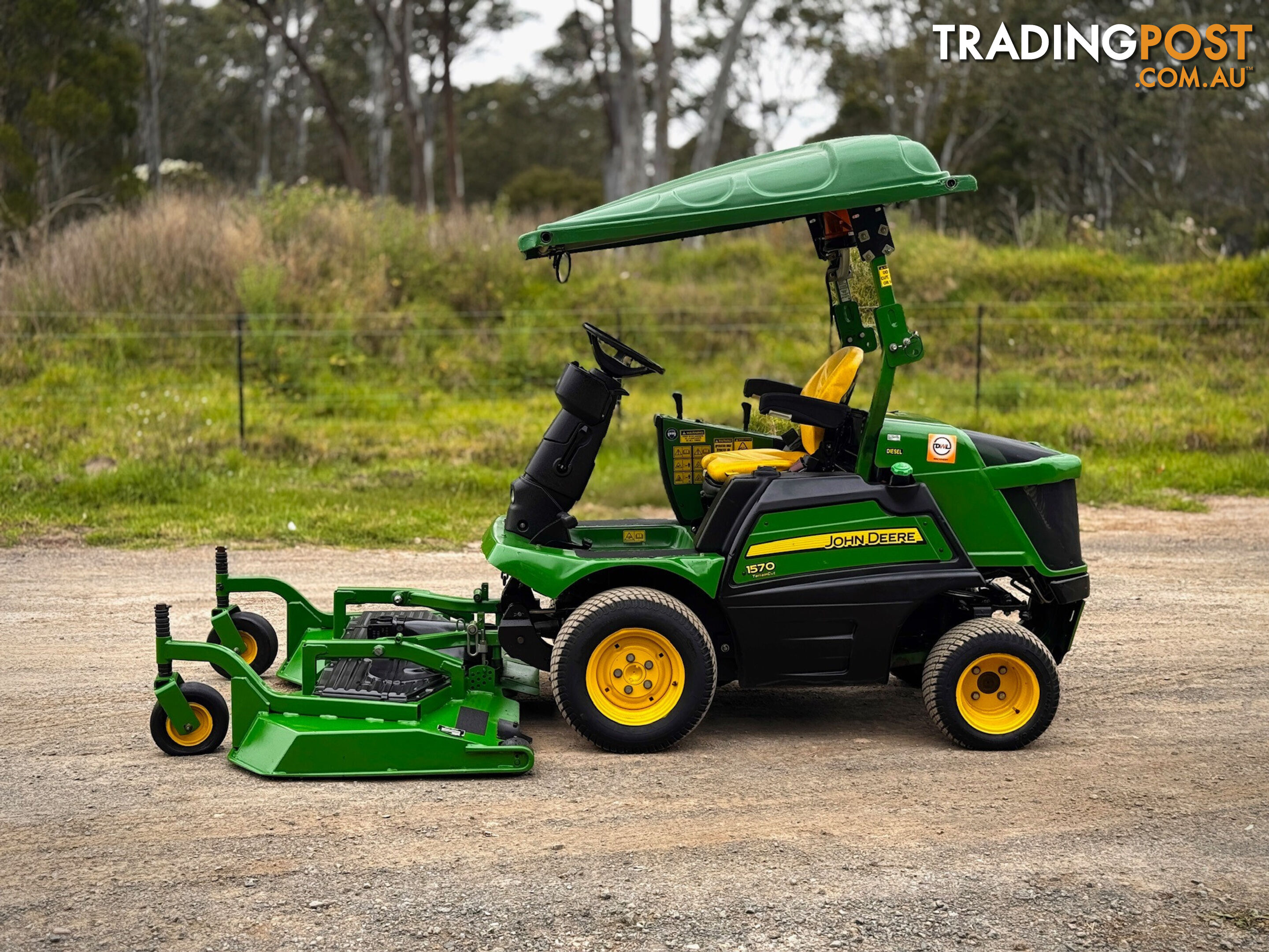 John Deere 1570 Front Deck Lawn Equipment