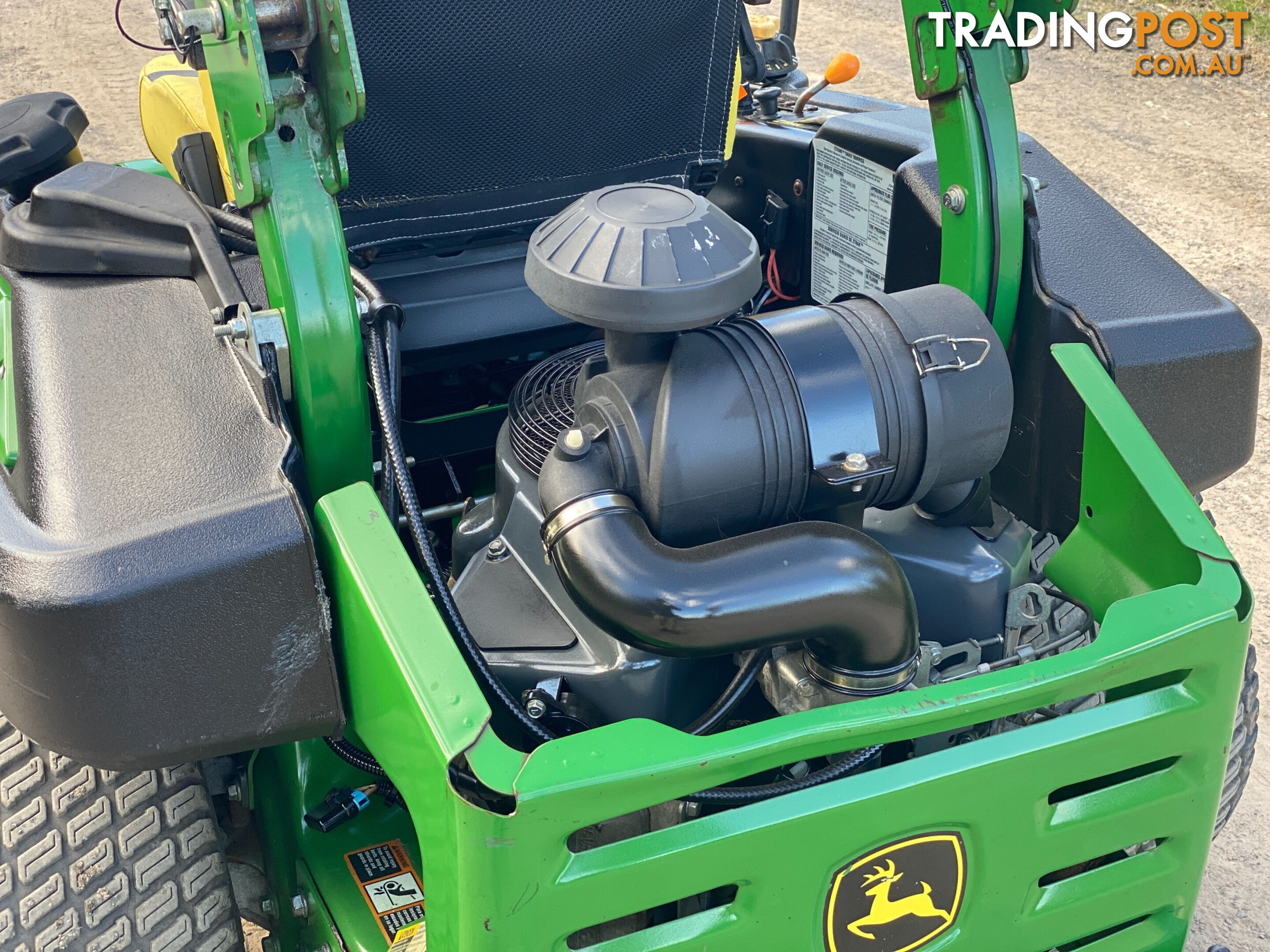 John Deere Z930R Zero Turn Lawn Equipment