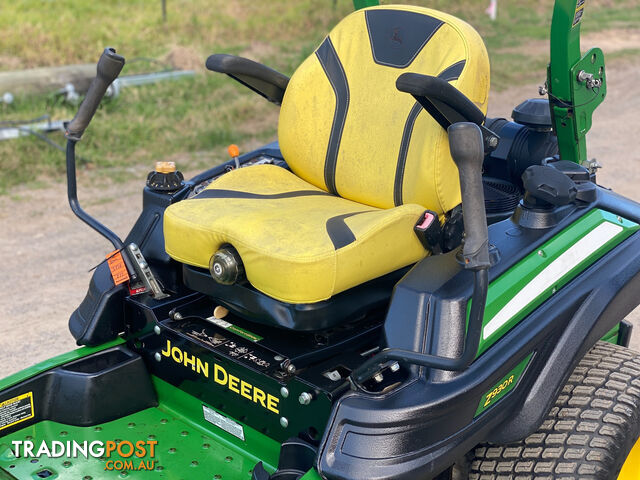 John Deere Z930R Zero Turn Lawn Equipment