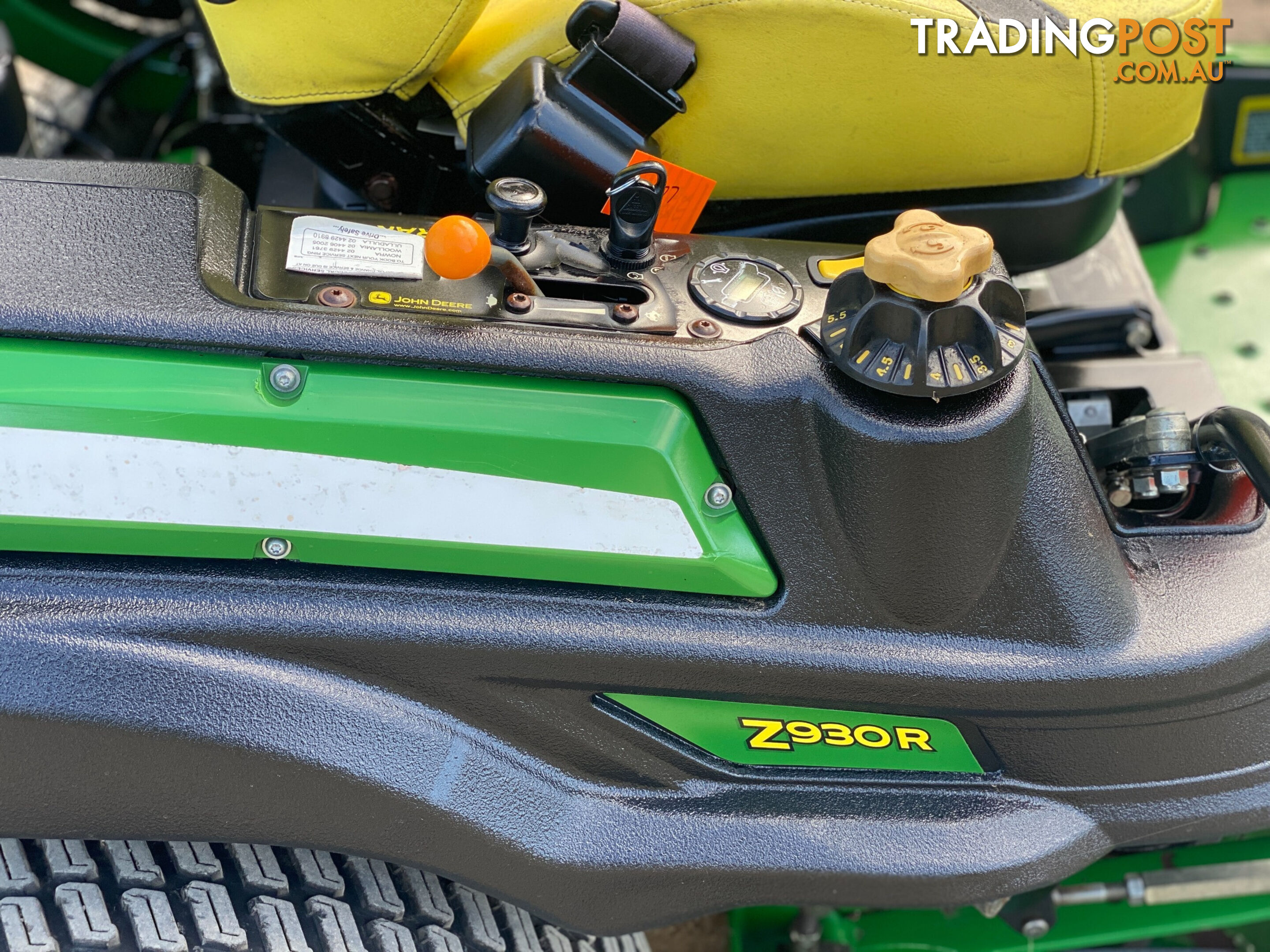 John Deere Z930R Zero Turn Lawn Equipment