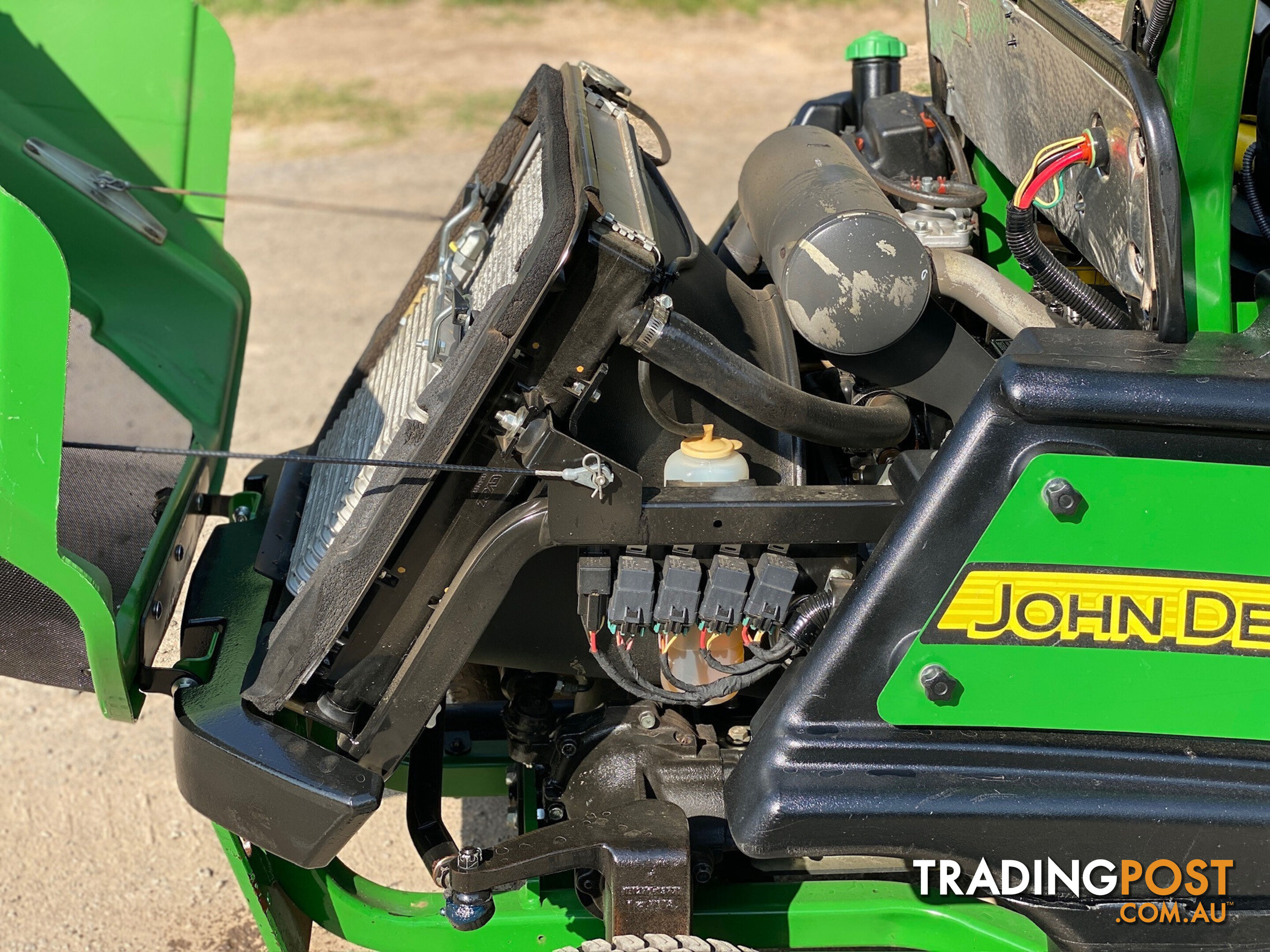 John Deere 1570 Front Deck Lawn Equipment