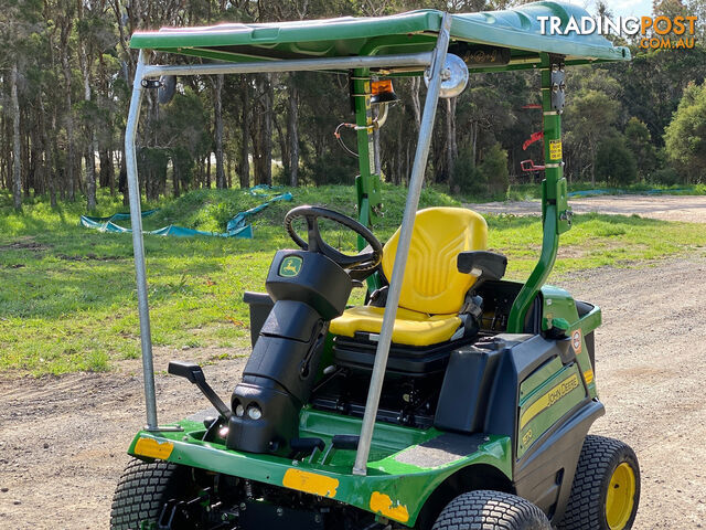 John Deere 1570 Front Deck Lawn Equipment