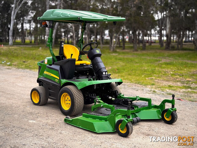 John Deere 1570 Front Deck Lawn Equipment