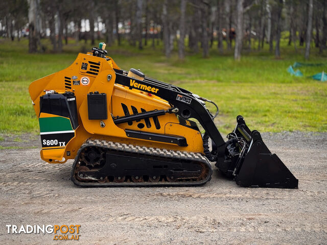 Vermeer S800TX Skid Steer Loader