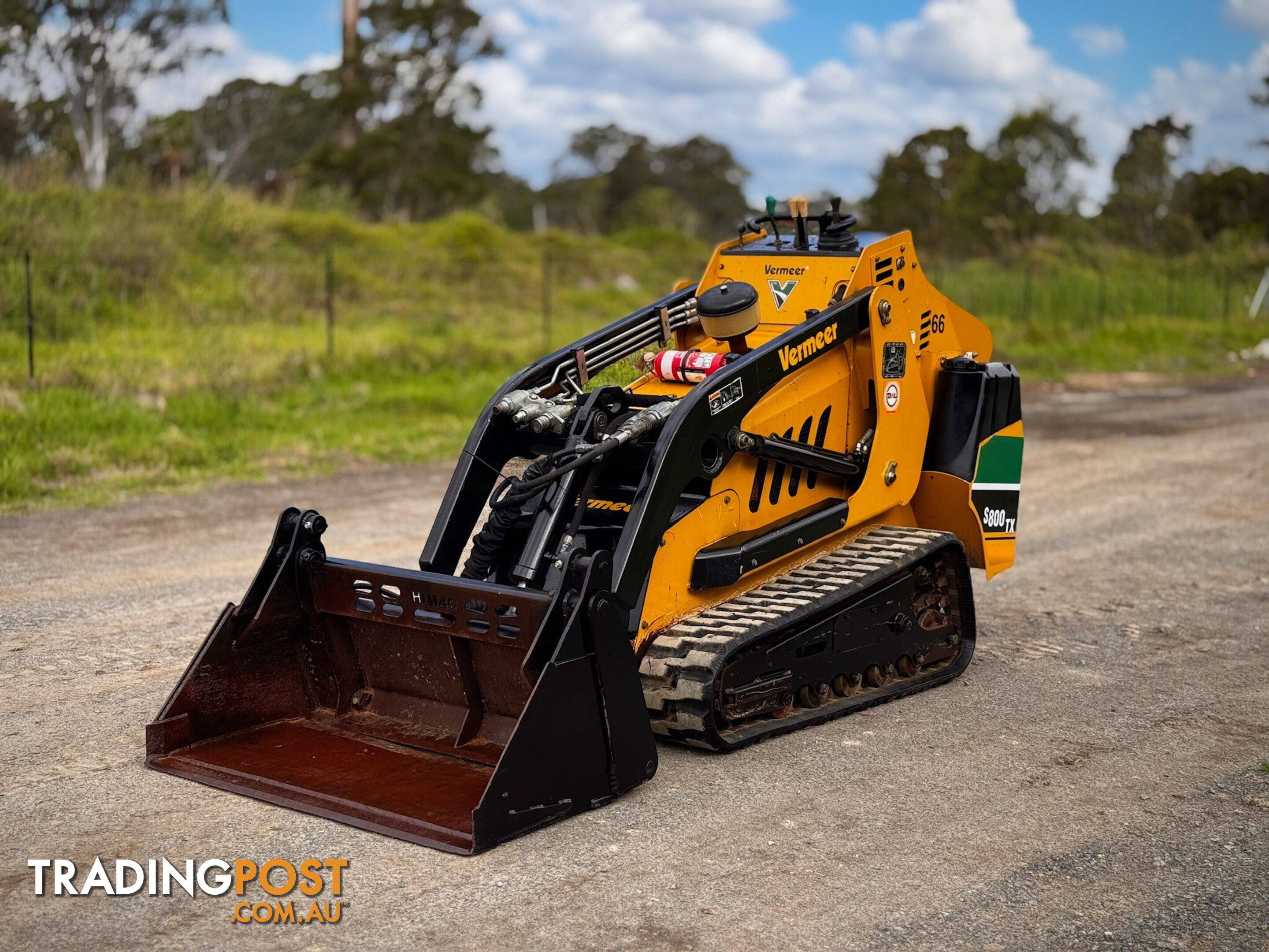 Vermeer S800TX Skid Steer Loader