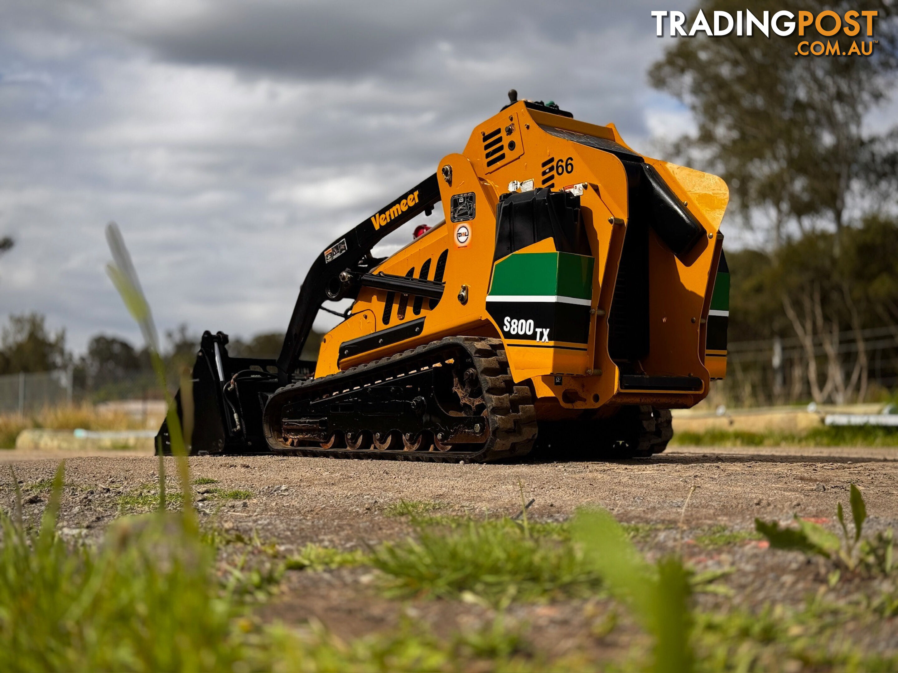 Vermeer S800TX Skid Steer Loader