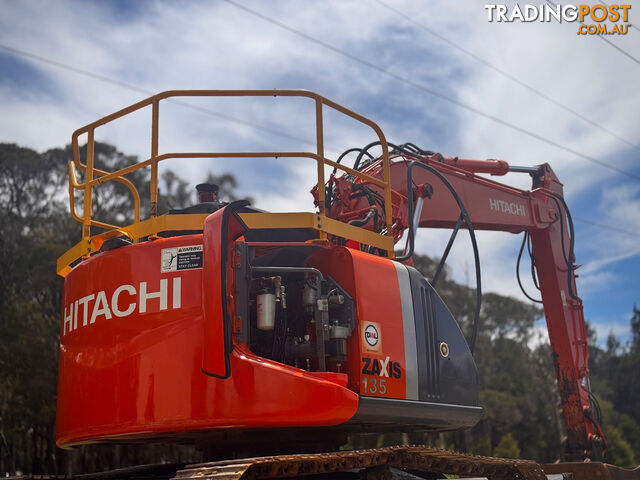 Hitachi Zaxis 135US Tracked-Excav Excavator