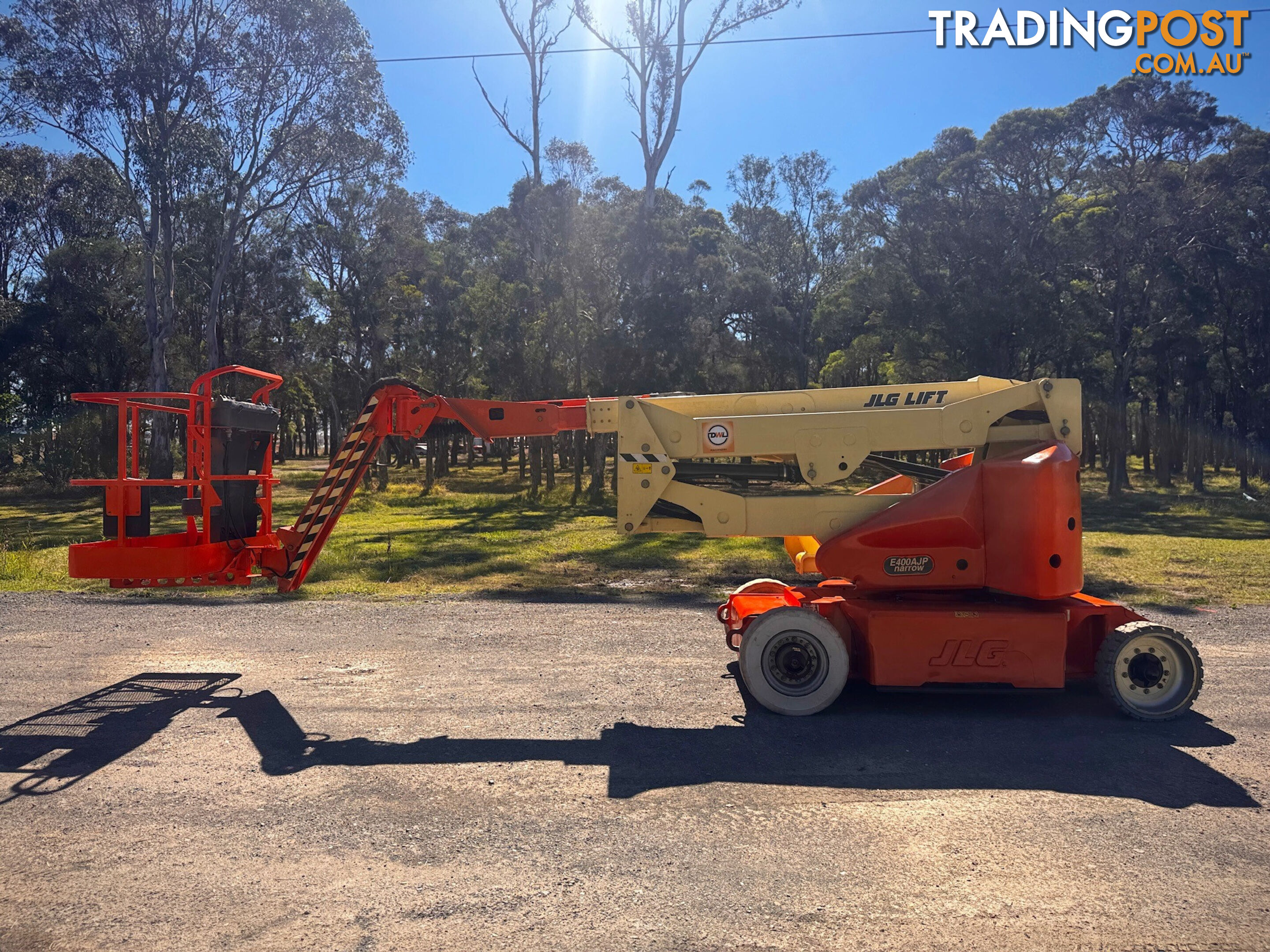 JLG E400AJPN Boom Lift Access &amp; Height Safety