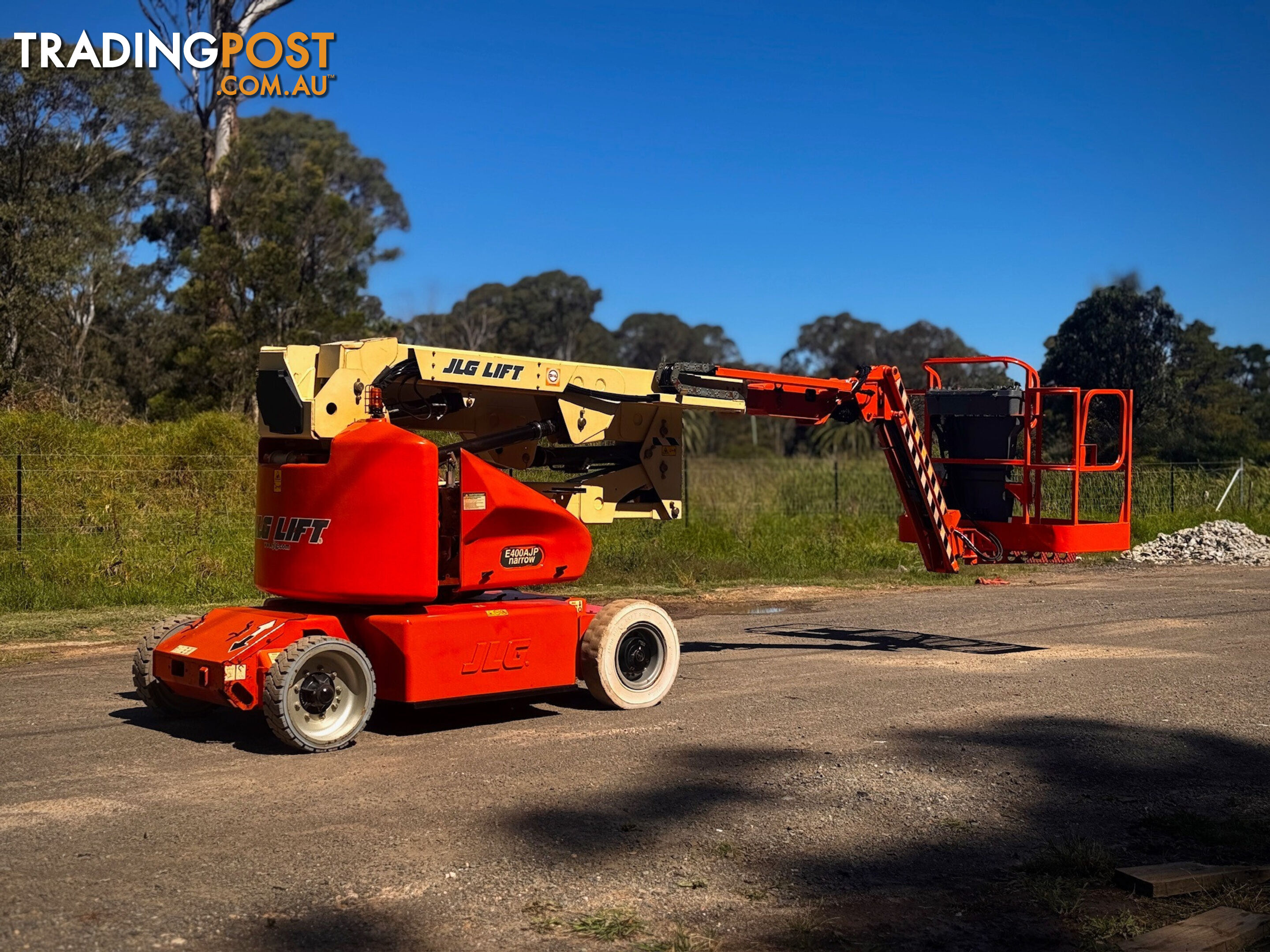 JLG E400AJPN Boom Lift Access &amp; Height Safety