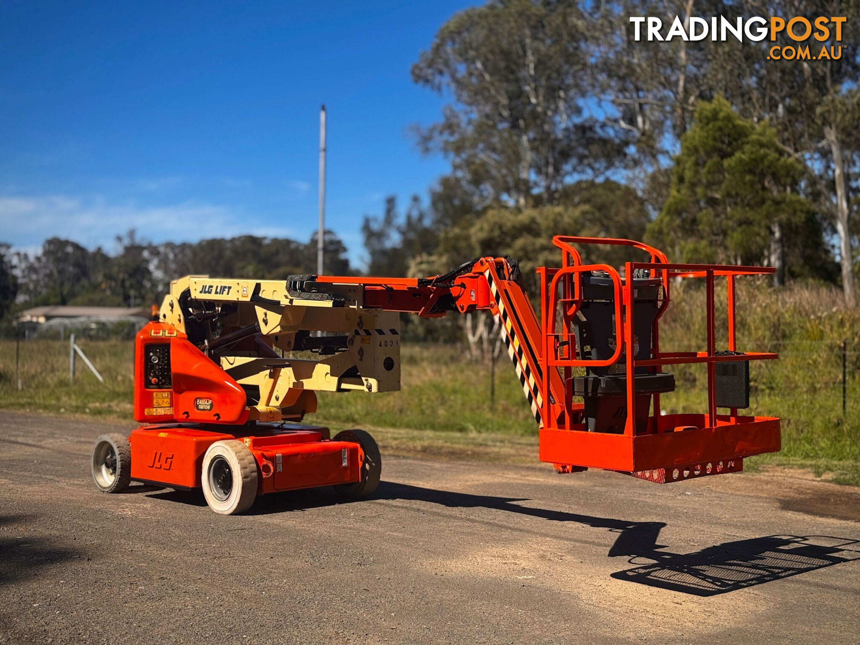 JLG E400AJPN Boom Lift Access &amp; Height Safety