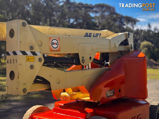 JLG E400AJPN Boom Lift Access &amp; Height Safety