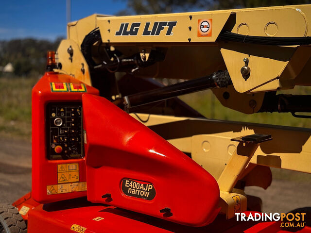 JLG E400AJPN Boom Lift Access &amp; Height Safety