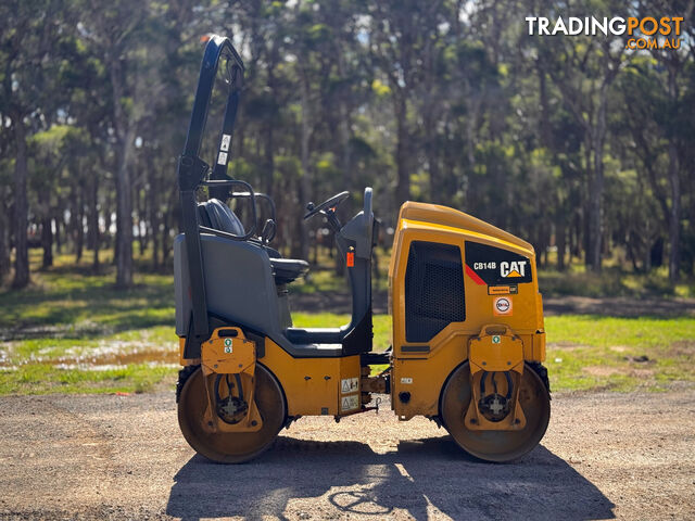 Caterpillar CB14 Vibrating Roller Roller/Compacting