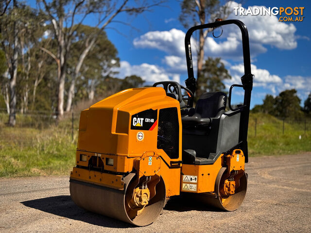 Caterpillar CB14 Vibrating Roller Roller/Compacting