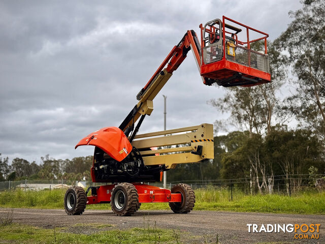 JLG 450AJ Boom Lift Access &amp; Height Safety