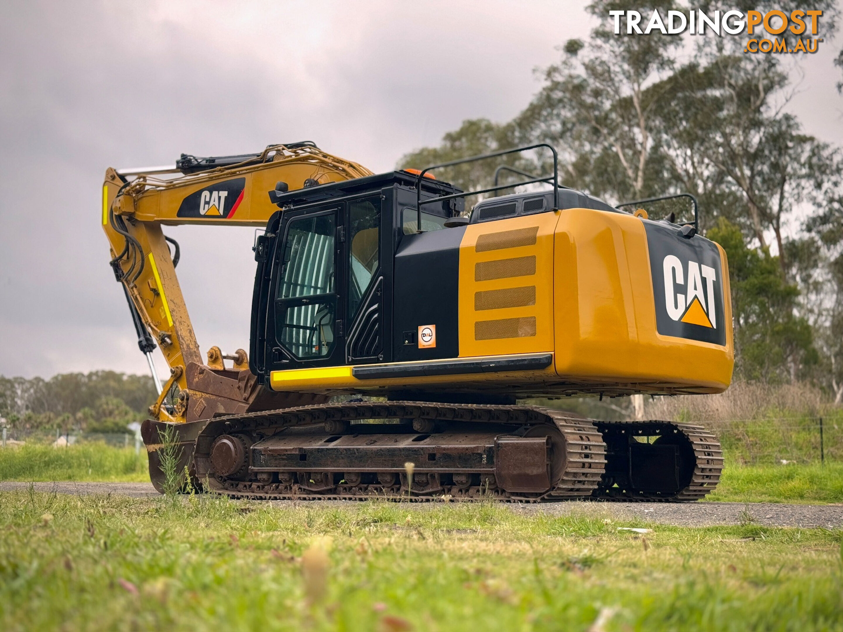 Caterpillar 323F Tracked-Excav Excavator