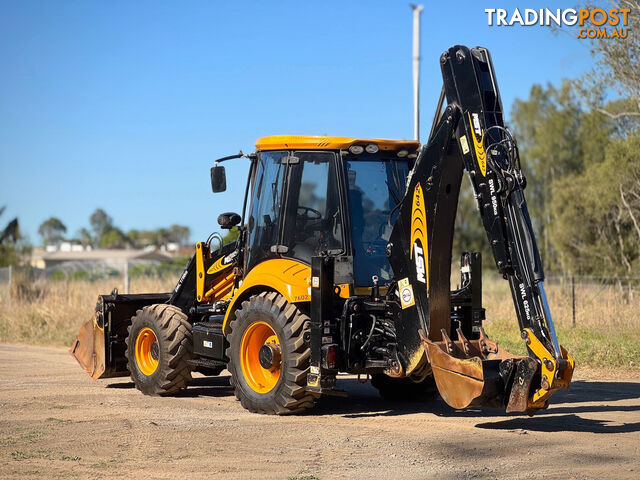 MST M642 Backhoe Loader Loader