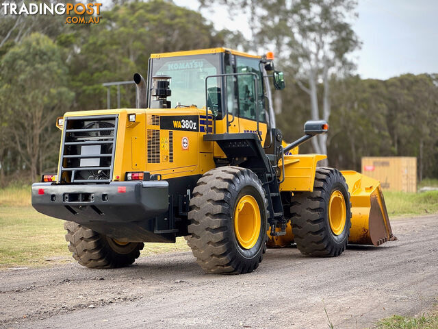 Komatsu WA380-6 Loader/Tool Carrier Loader - photo 3 of 18