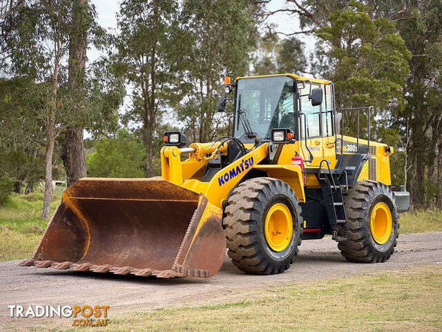 Komatsu WA380-6 Loader/Tool Carrier Loader