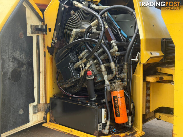 Dynapac CC222 Vibrating Roller Roller/Compacting - photo 5 of 13