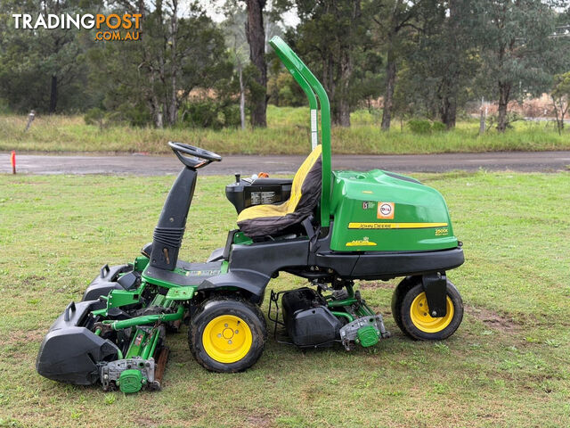 John Deere 2500E Golf Greens mower Lawn Equipment - photo 5 of 19
