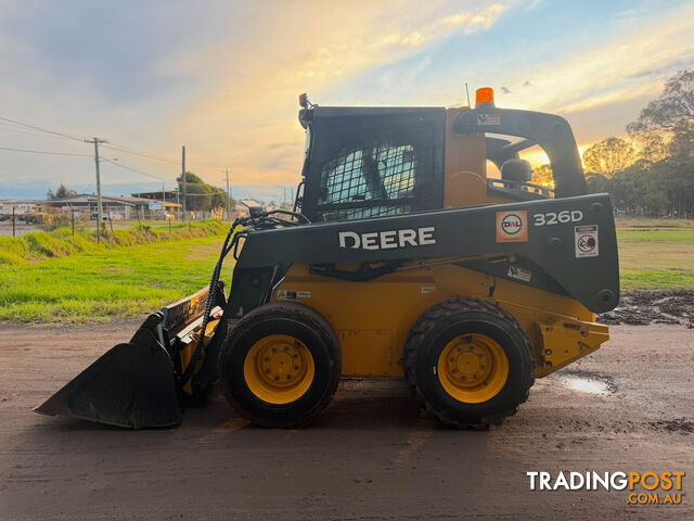 John Deere 326D Skid Steer Loader - photo 4 of 9