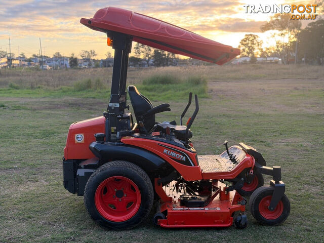 Kubota ZD1221 Zero Turn Lawn Equipment - photo 5 of 17