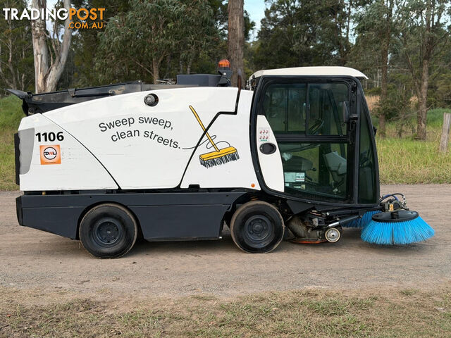 MacDonald Johnston CN201 Sweeper Sweeping/Cleaning - photo 2 of 17