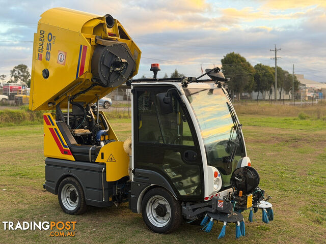 Dulevo 850 Sweeper Sweeping/Cleaning