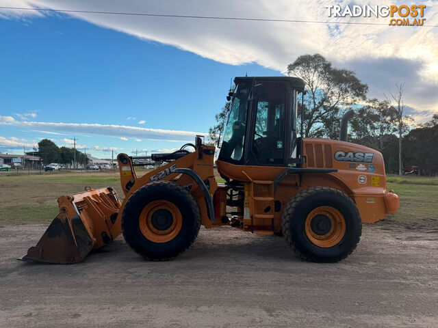 CASE 521F Loader/Tool Carrier Loader - photo 5 of 24