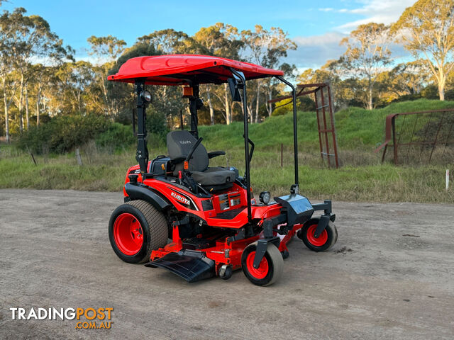 Kubota ZD1221 Zero Turn Lawn Equipment