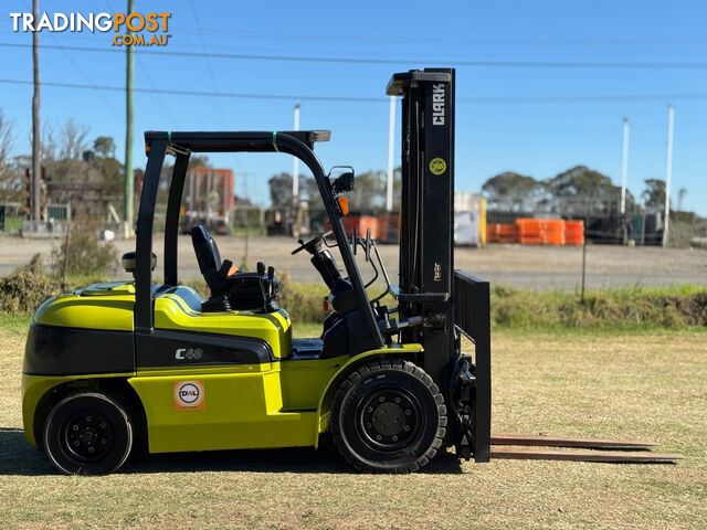 Clark C40 All/Rough Terrain Forklift - photo 3 of 23